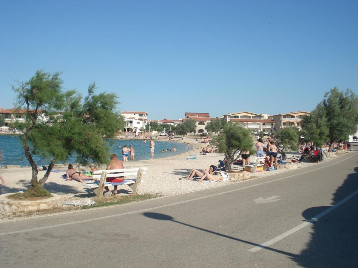 Apartments Zara Vir Luaran gambar