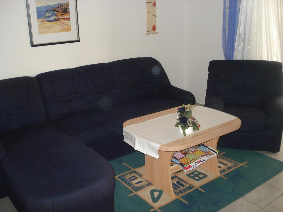 Apartments Zara Vir Luaran gambar