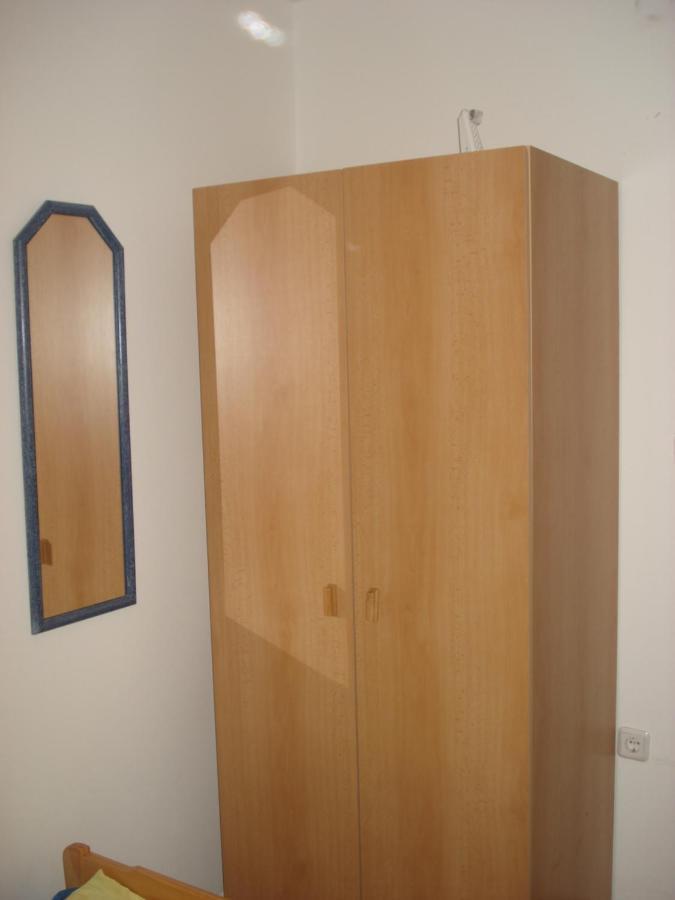 Apartments Zara Vir Luaran gambar