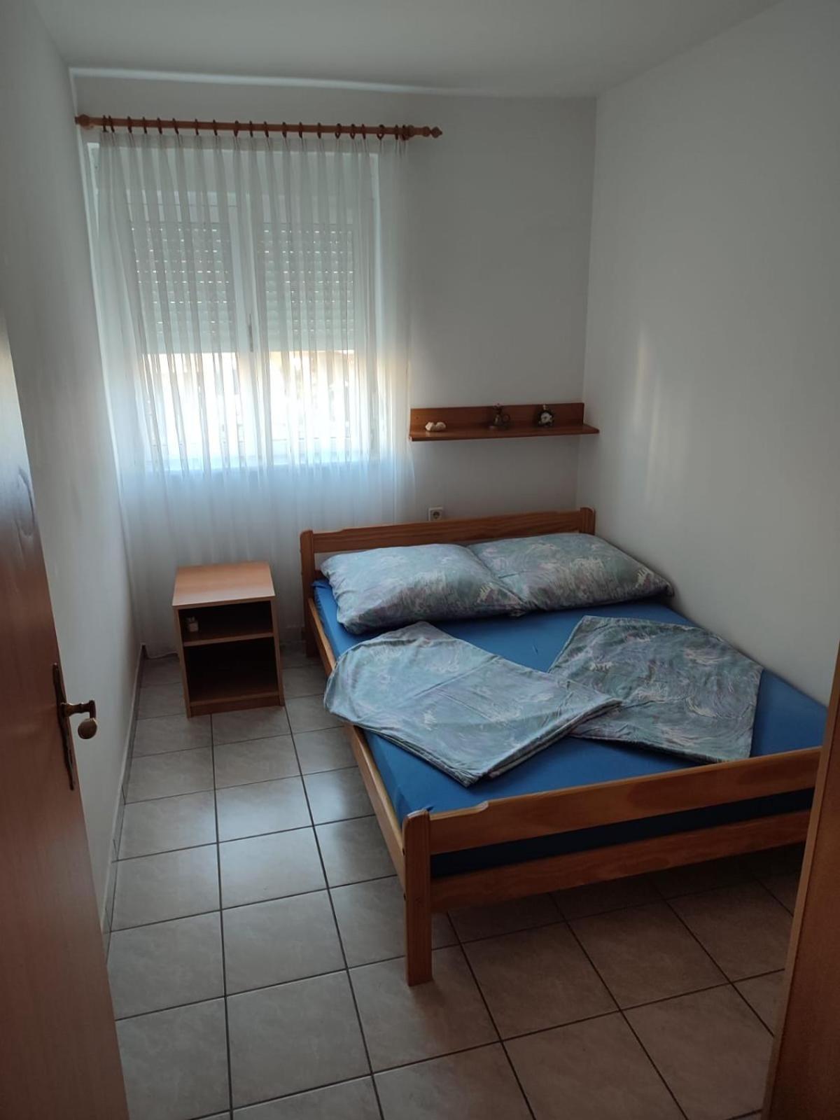 Apartments Zara Vir Luaran gambar