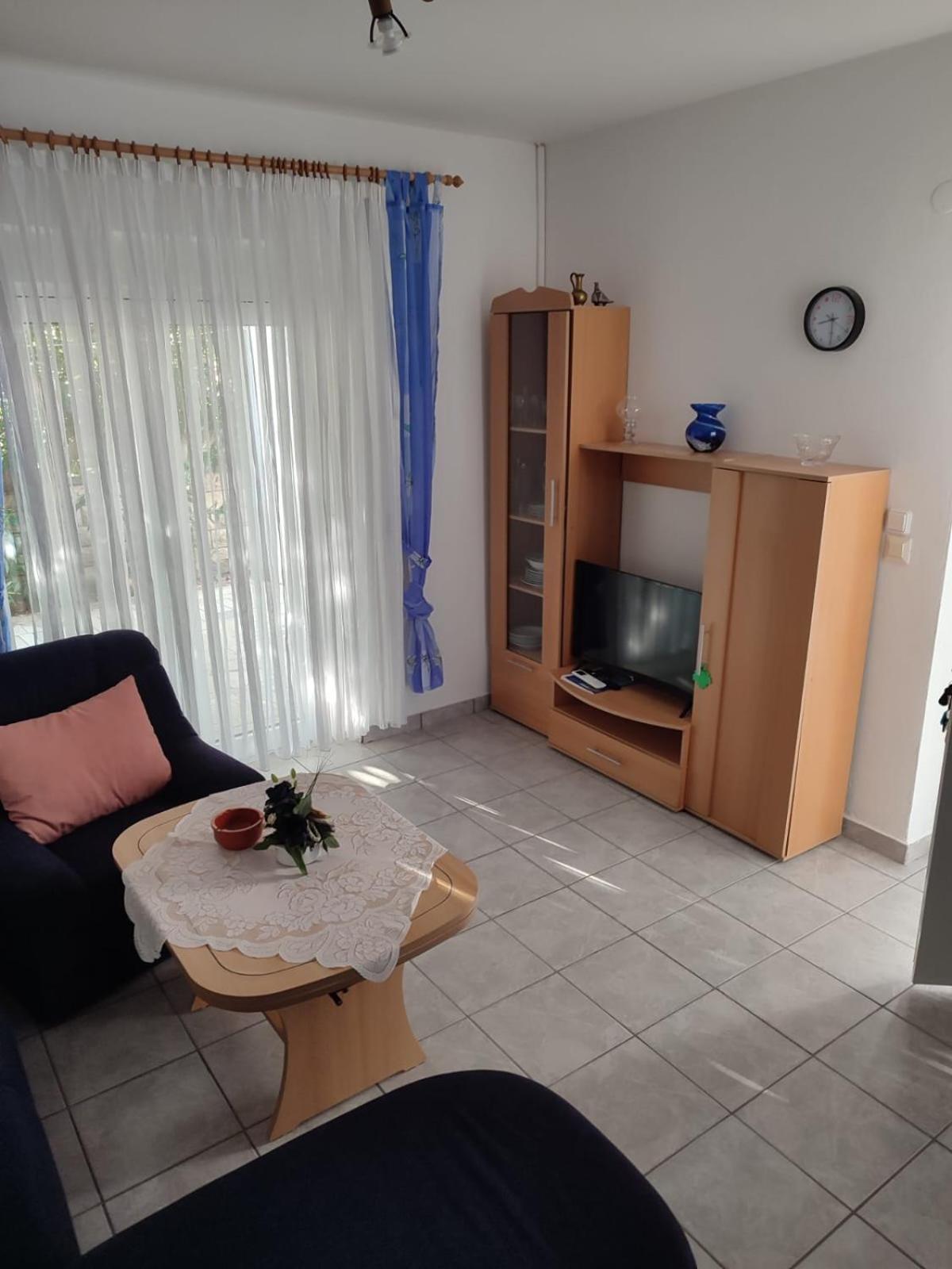 Apartments Zara Vir Luaran gambar